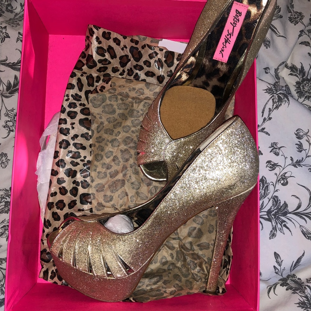 Betsey Johnson gold heels